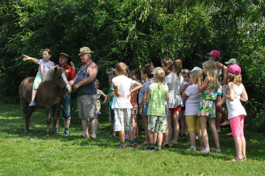 Dzieci z Szubina na Ranczo u Amadeusza