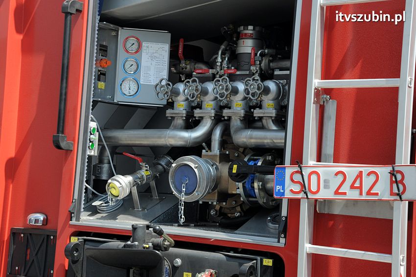 Średni samochód ratowniczo-gaśniczy trafił do Szubina