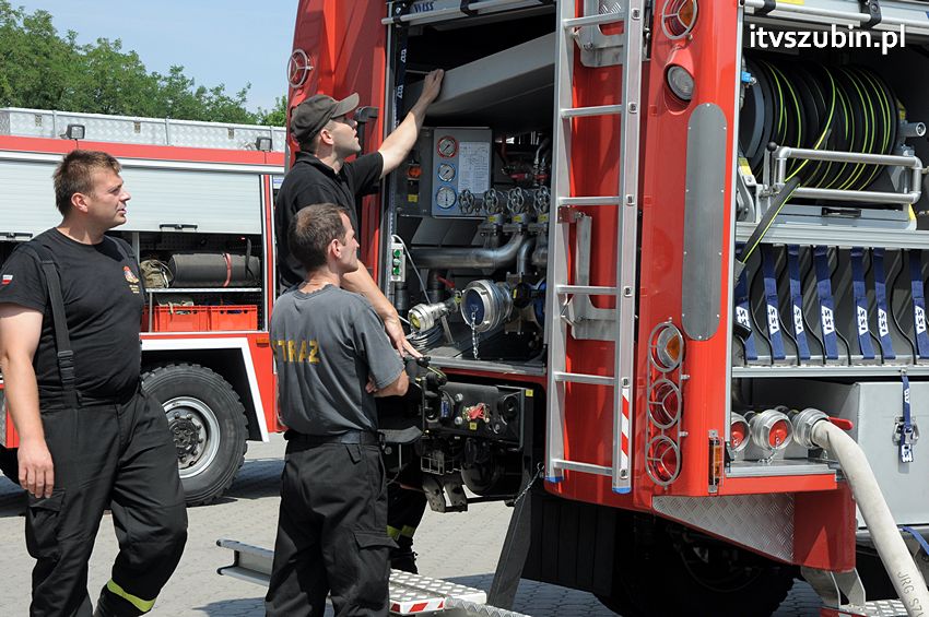 Średni samochód ratowniczo-gaśniczy trafił do Szubina