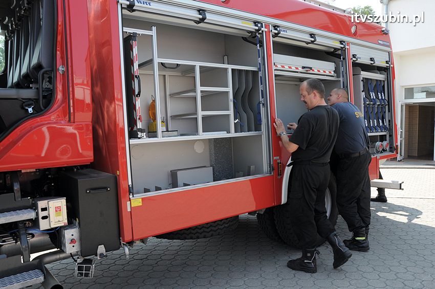 Średni samochód ratowniczo-gaśniczy trafił do Szubina