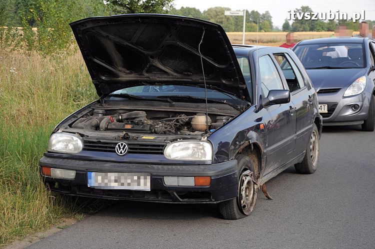 Golf kontra Peugeot w Małych Rudach