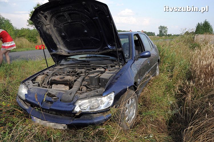 Golf kontra Peugeot w Małych Rudach