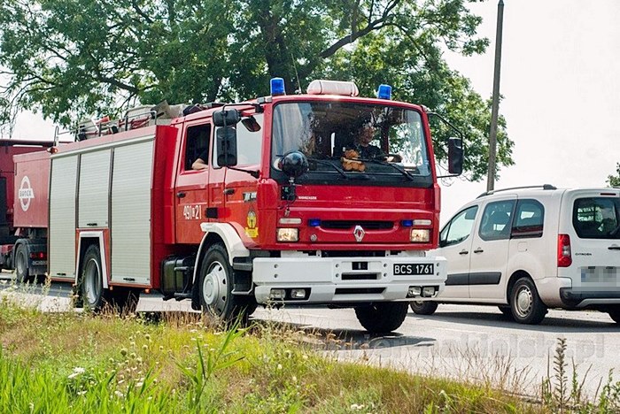 Dwie 25 letnie osoby jadące motocyklem trafiły do szpitala