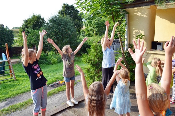 Zaczarowana biblioteka w Samoklęskach Małych