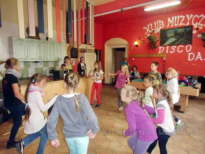 Zaczarowana biblioteka w Samoklęskach Małych