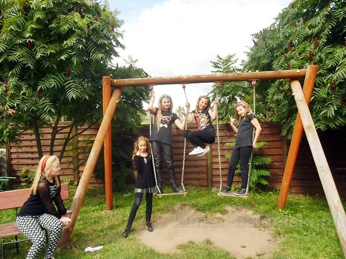 Zaczarowana biblioteka w Samoklęskach Małych