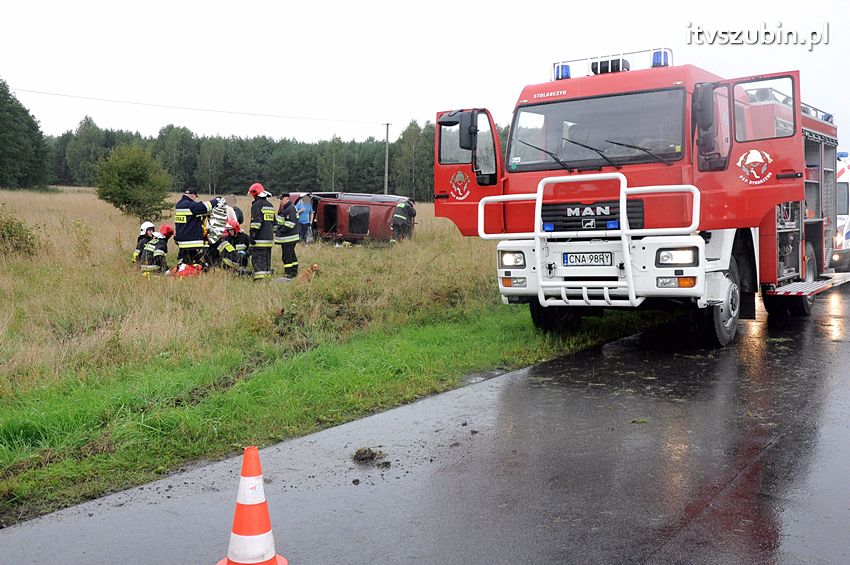 Dachowanie za dachowaniem w gminie Szubin