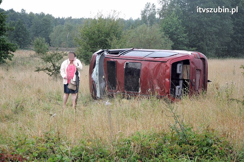 Dachowanie za dachowaniem w gminie Szubin