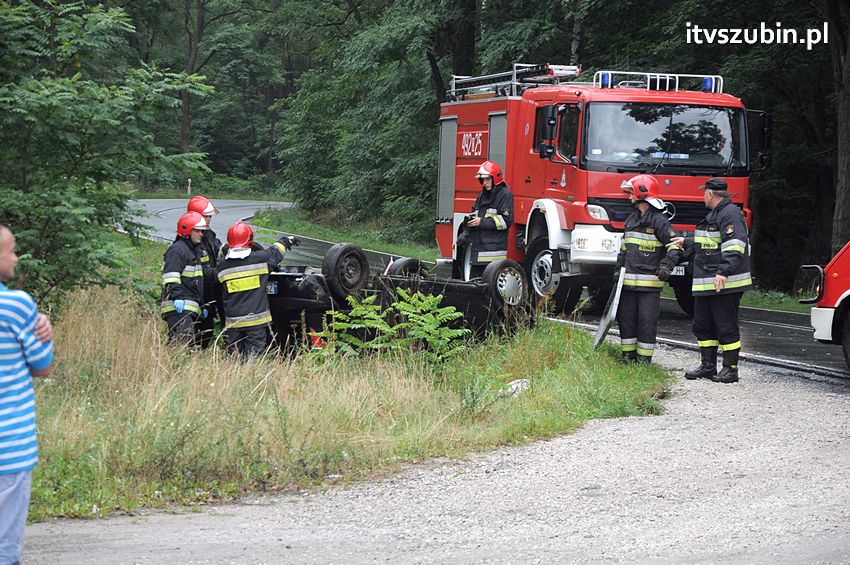 Dachowanie za dachowaniem w gminie Szubin