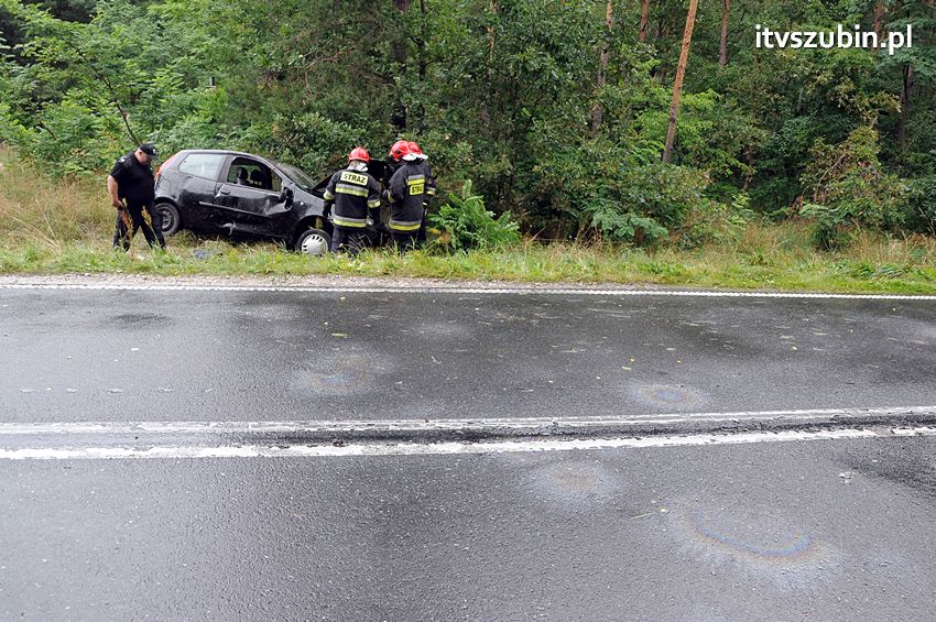 Dachowanie za dachowaniem w gminie Szubin