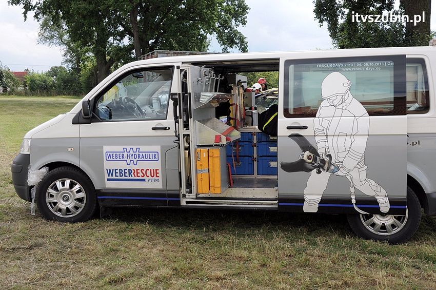 Strażacy z OSP uczyli się nowych technik w ratownictwie drogowym