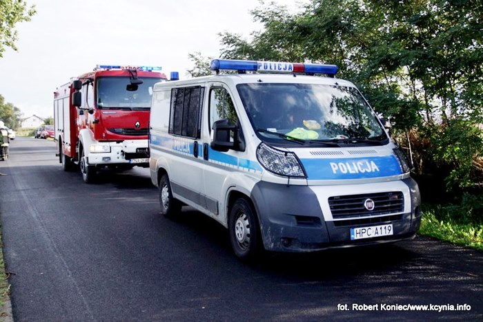 Kolizja w Żurawi - pierwszy wyjazd nowej karetki do wypadku