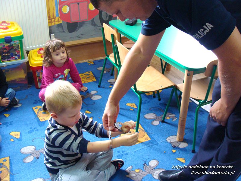 Wizyta policjanta w szubińskim Słoneczku
