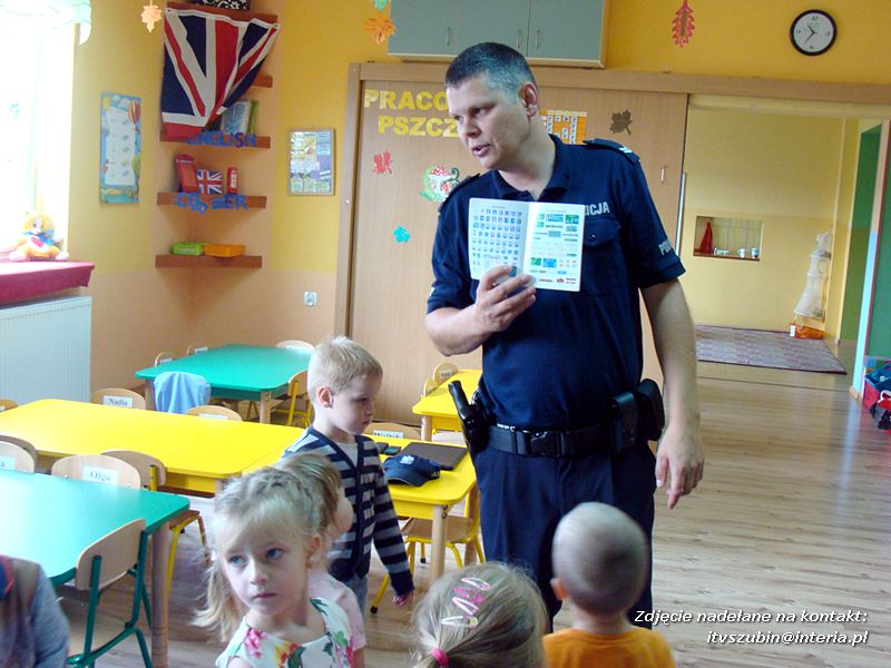 Wizyta policjanta w szubińskim Słoneczku