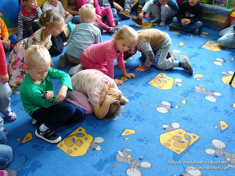 Wizyta policjanta w szubińskim Słoneczku