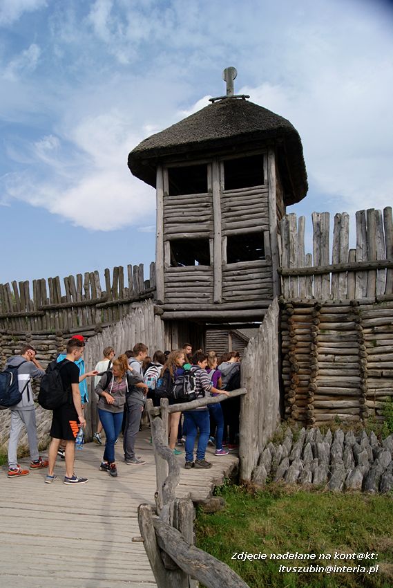 Licealiści z Wyspiańskiego na kajakowym szlaku