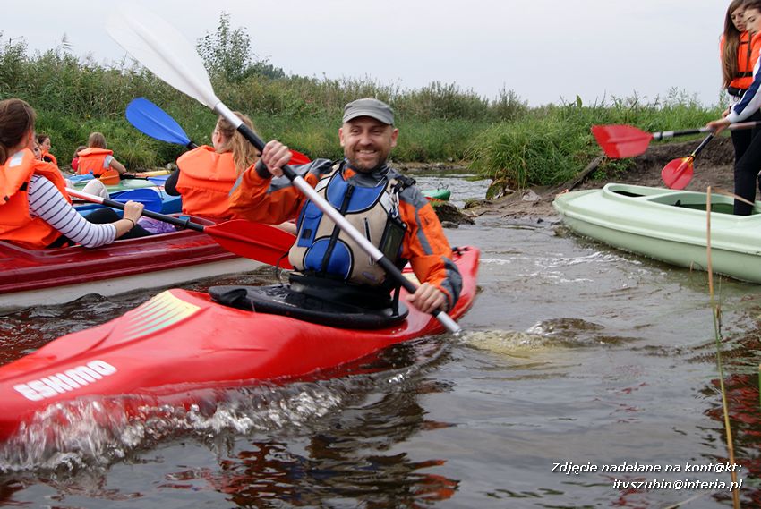 Licealiści z Wyspiańskiego na kajakowym szlaku
