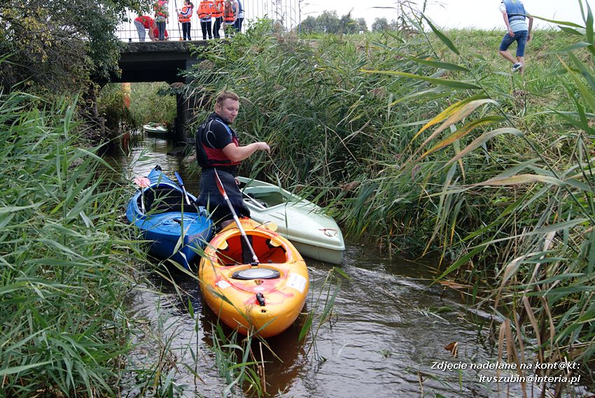 Licealiści z Wyspiańskiego na kajakowym szlaku