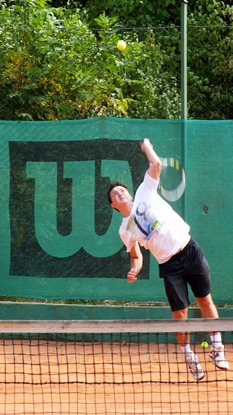 Przemek Zieliński Mistrzem Powiatu w Tenisie Ziemnym Szkół Ponadgimnazjalnych