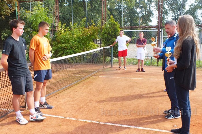 Przemek Zieliński Mistrzem Powiatu w Tenisie Ziemnym Szkół Ponadgimnazjalnych
