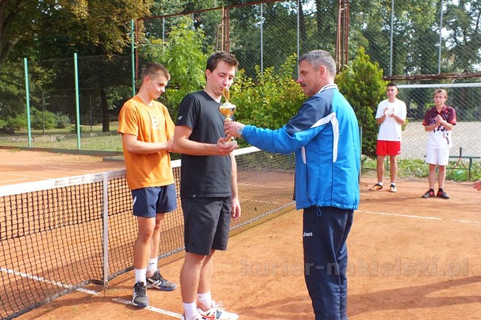 Przemek Zieliński Mistrzem Powiatu w Tenisie Ziemnym Szkół Ponadgimnazjalnych