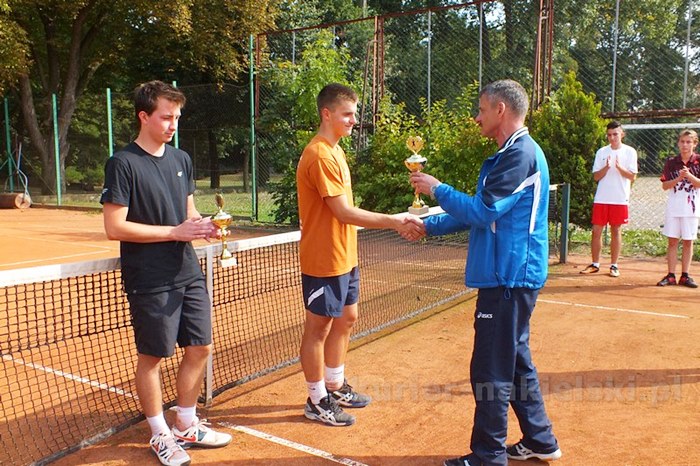 Przemek Zieliński Mistrzem Powiatu w Tenisie Ziemnym Szkół Ponadgimnazjalnych