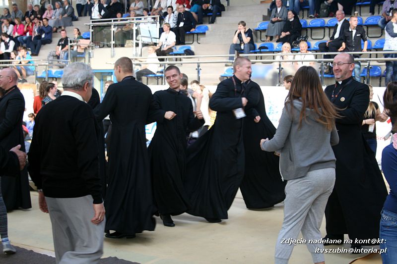 Oratorium z Szubina na spotkaniu z Salezjańskim Księdzem Generałem Angelo Fernandezem