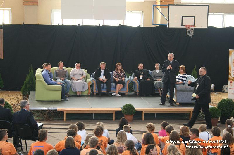 Oratorium z Szubina na spotkaniu z Salezjańskim Księdzem Generałem Angelo Fernandezem