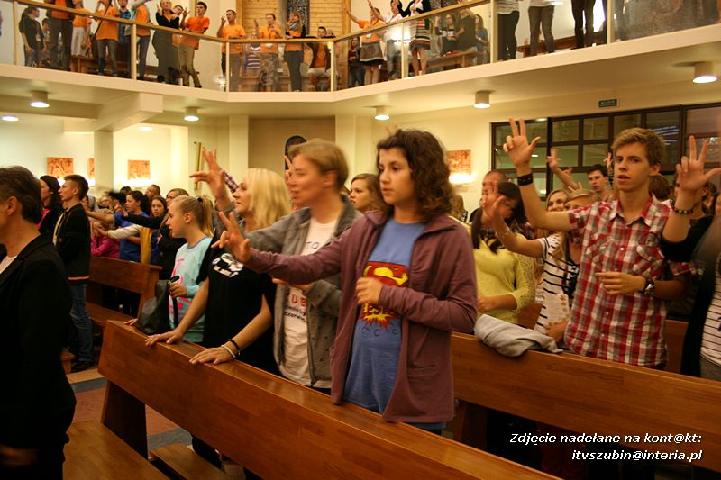 Oratorium z Szubina na spotkaniu z Salezjańskim Księdzem Generałem Angelo Fernandezem