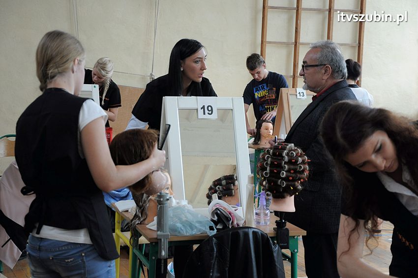 Egzamin mistrzowski i czeladniczy w zawodzie Fryzjer