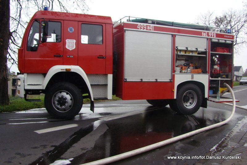 Pożar ciężarówki przy stacji paliw w Kcyni