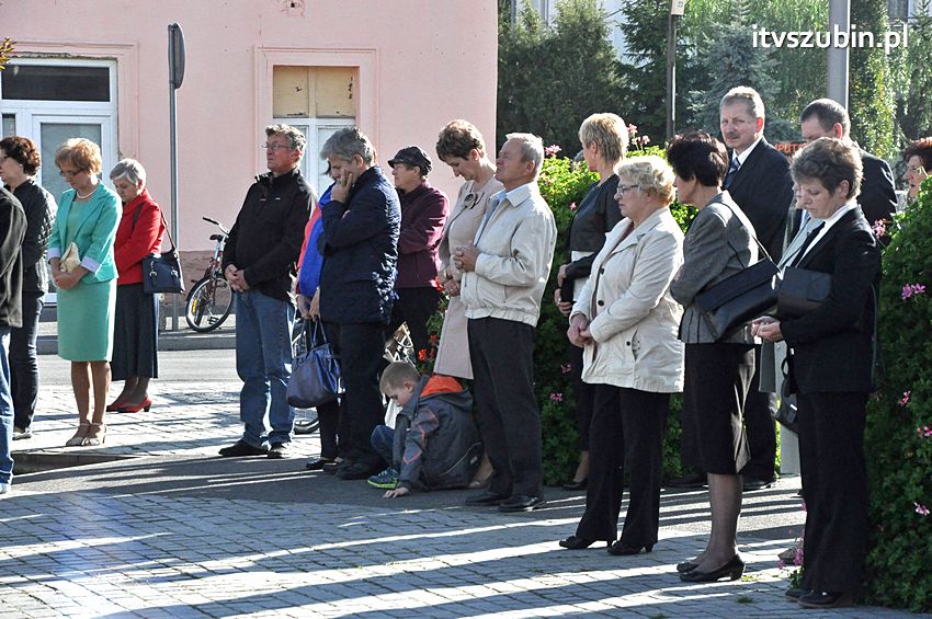 Koronka do Bożego Miłosierdzia na ulicach miast świata także w Szubinie