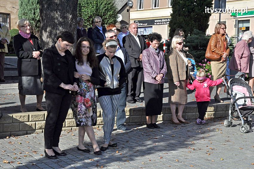 Koronka do Bożego Miłosierdzia na ulicach miast świata także w Szubinie