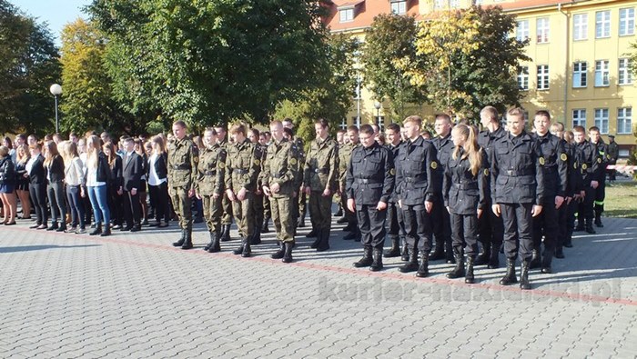 Ślubowanie klas mundurowych [FILM]