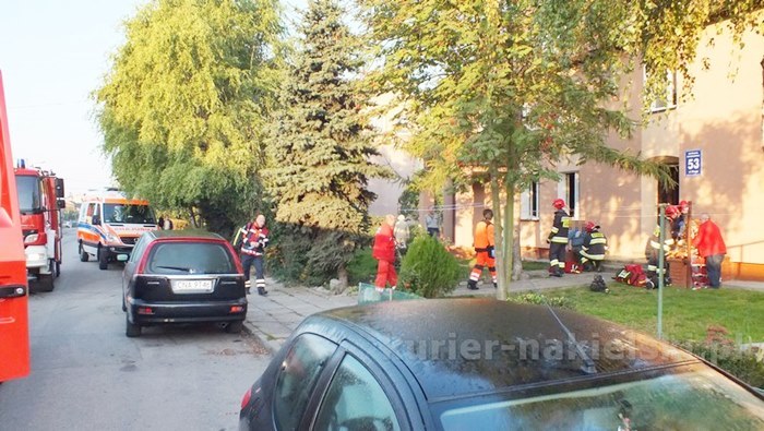 Pożar mieszkania przy ul. Długiej w Nakle nad Notecią. Dwie osoby poszkodowane