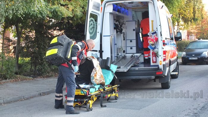 Pożar mieszkania przy ul. Długiej w Nakle nad Notecią. Dwie osoby poszkodowane