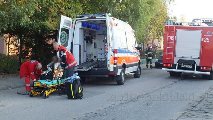 Pożar mieszkania przy ul. Długiej w Nakle nad Notecią. Dwie osoby poszkodowane