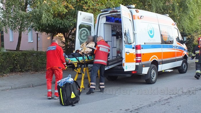 Pożar mieszkania przy ul. Długiej w Nakle nad Notecią. Dwie osoby poszkodowane