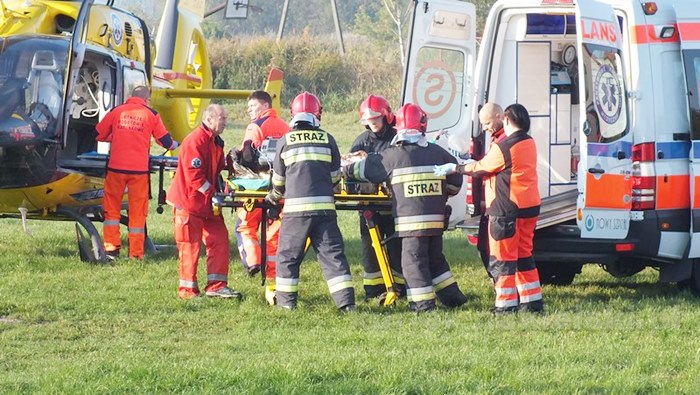 Pożar mieszkania przy ul. Długiej w Nakle nad Notecią. Dwie osoby poszkodowane