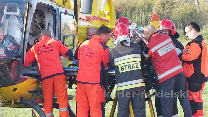 Pożar mieszkania przy ul. Długiej w Nakle nad Notecią. Dwie osoby poszkodowane