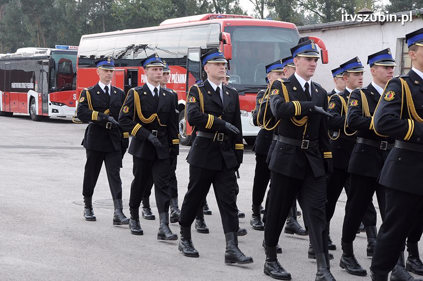 Przekazanie samochodów strażackich w Szubinie