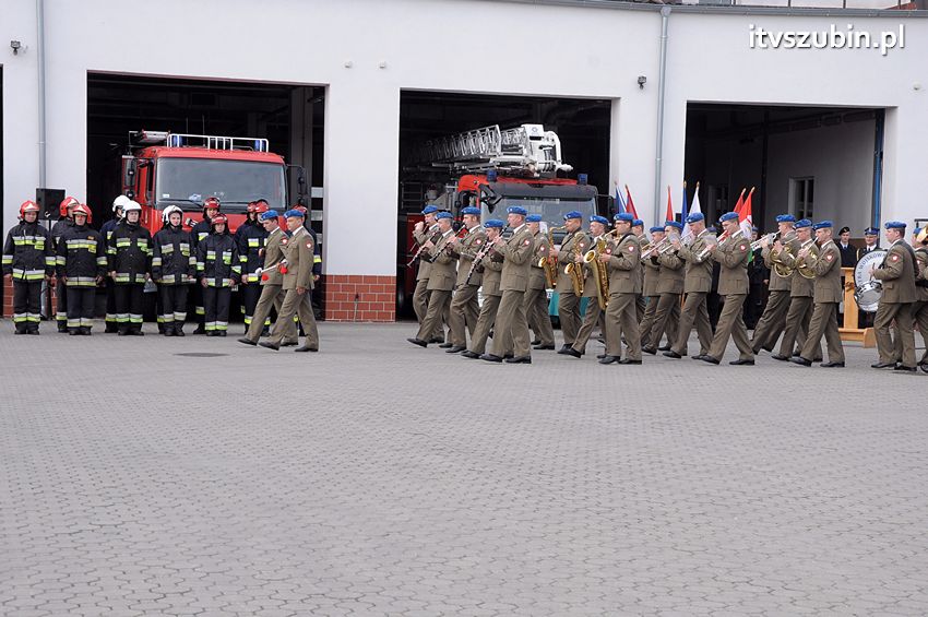 Przekazanie samochodów strażackich w Szubinie