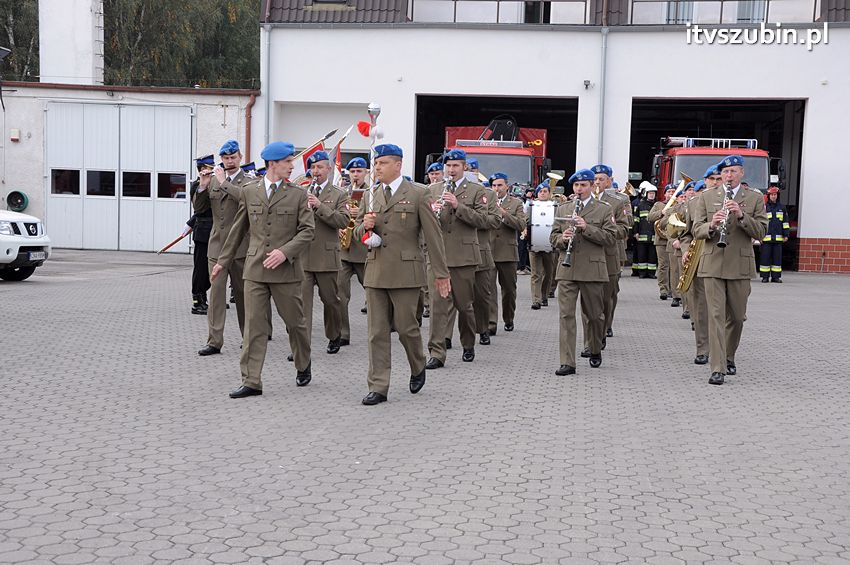 Przekazanie samochodów strażackich w Szubinie