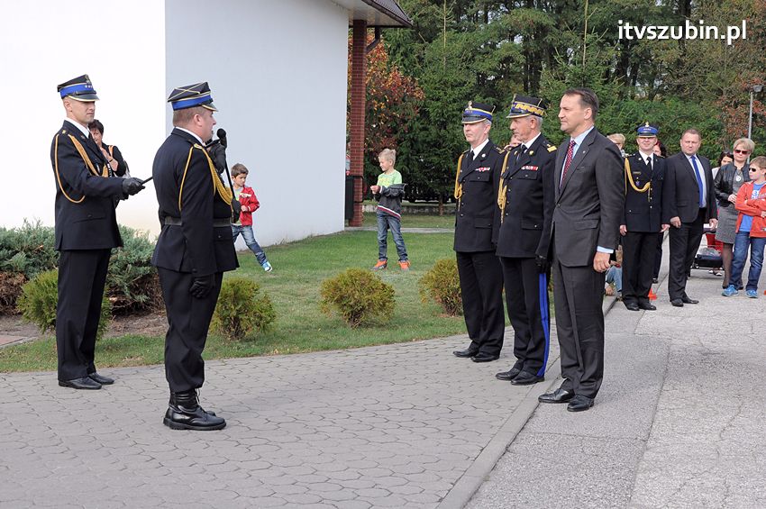 Przekazanie samochodów strażackich w Szubinie
