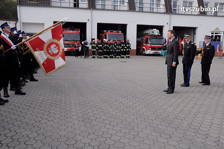 Przekazanie samochodów strażackich w Szubinie