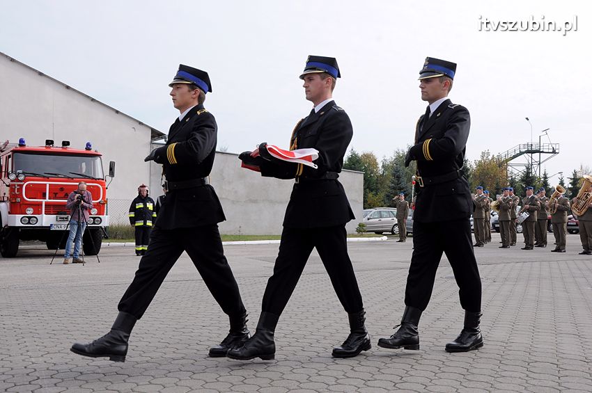 Przekazanie samochodów strażackich w Szubinie