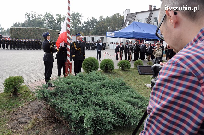 Przekazanie samochodów strażackich w Szubinie
