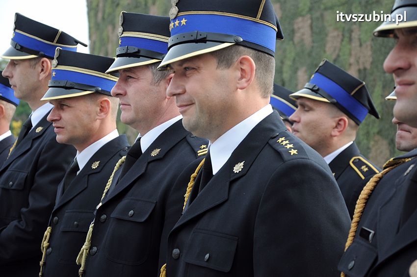 Przekazanie samochodów strażackich w Szubinie