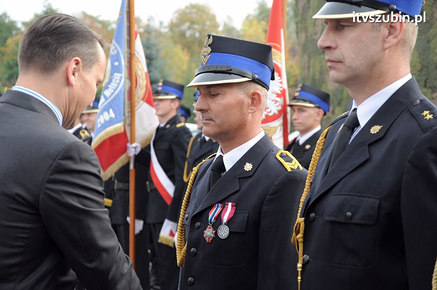 Przekazanie samochodów strażackich w Szubinie