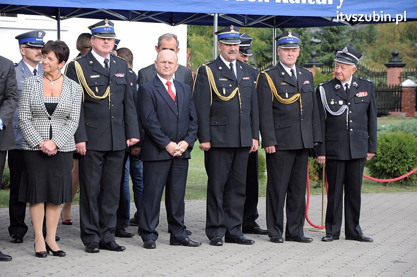 Przekazanie samochodów strażackich w Szubinie